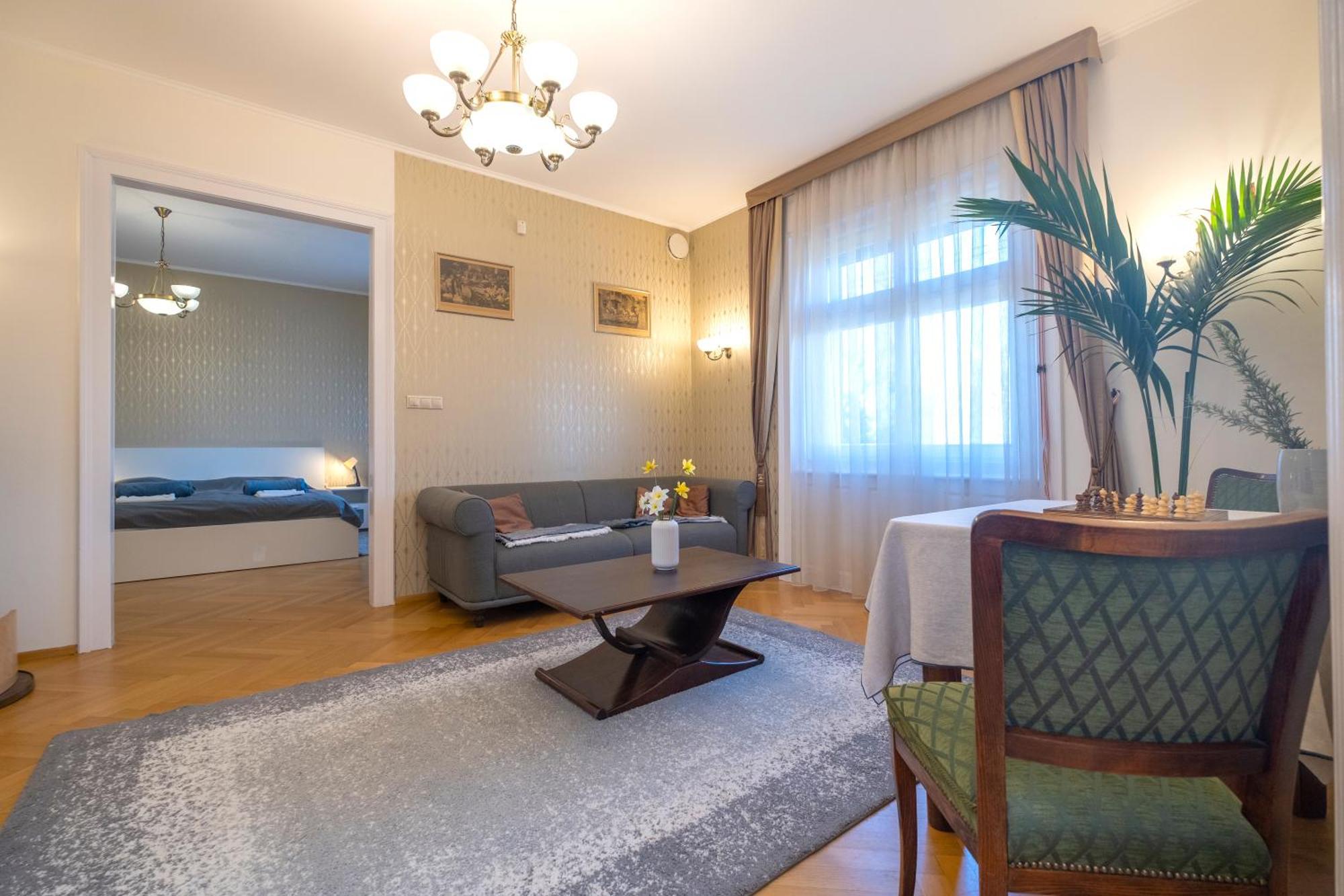 Giovanni'S Airport House Budapest Exteriör bild